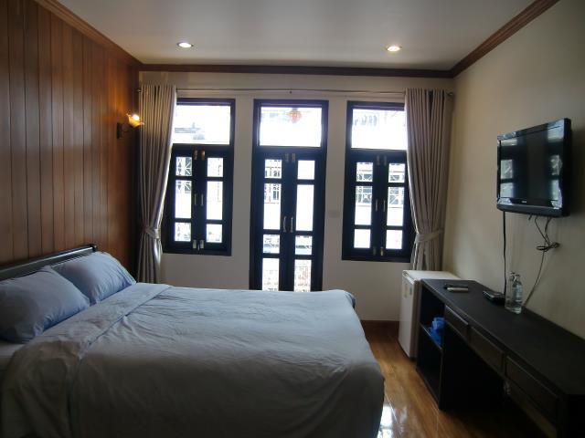 The Royal Thatien Village 2* Бангкок